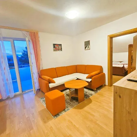 M. Rados Apartmán *