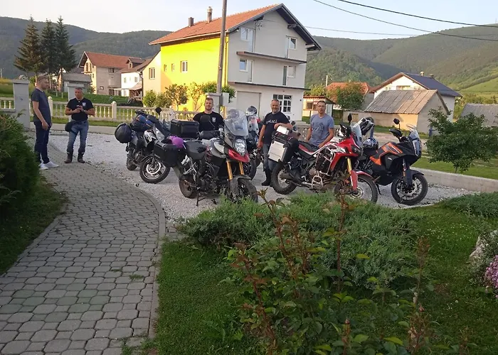 M. Rados شقة كوبريس