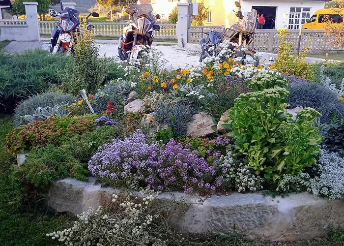 M. Rados شقة كوبريس